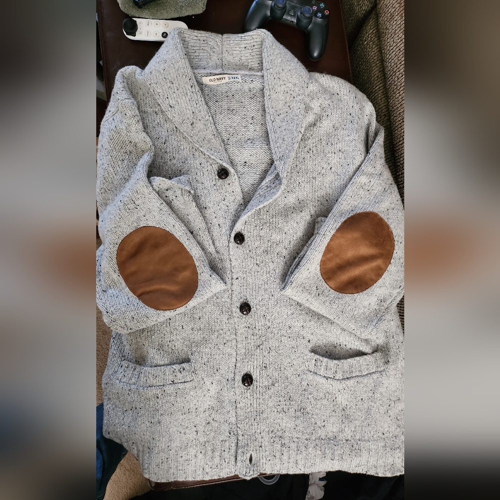 3xl button-up sweater